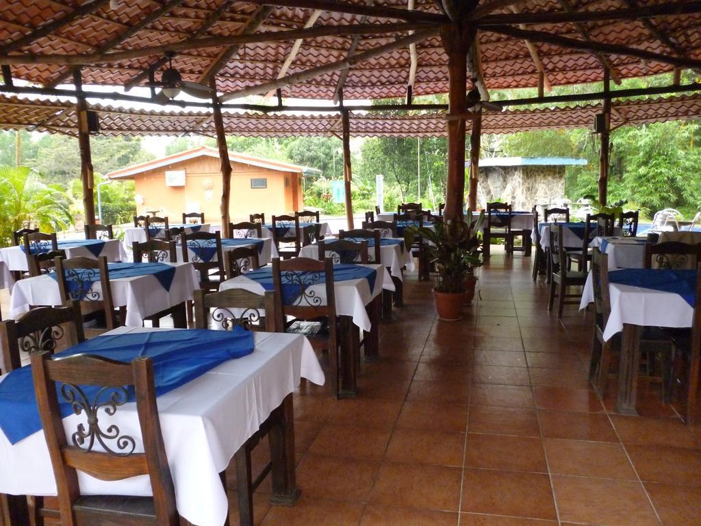 Pacific Paradise Resort Quepos Buitenkant foto