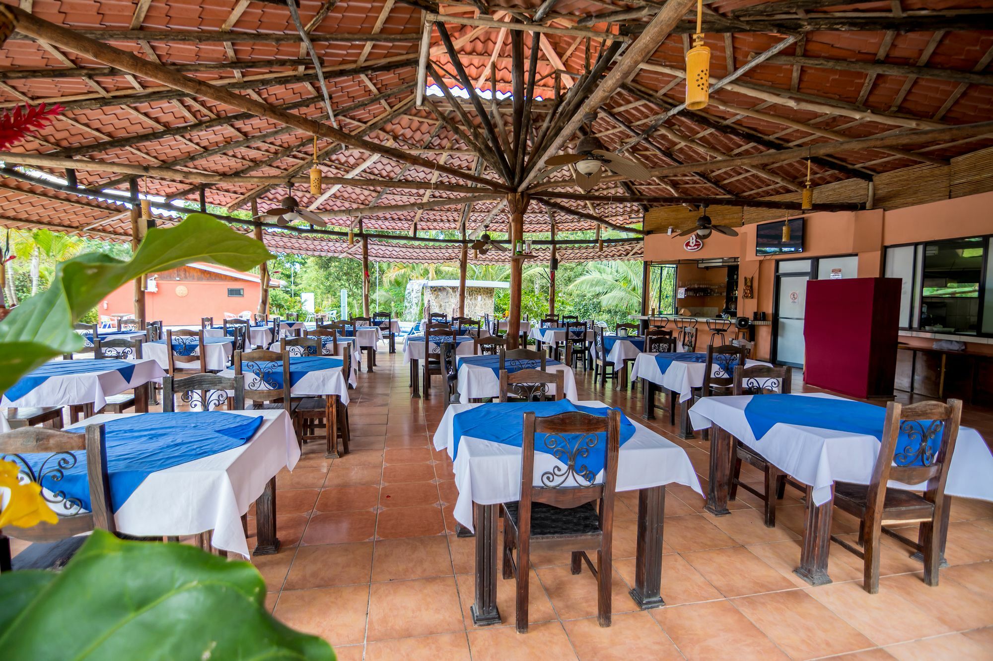 Pacific Paradise Resort Quepos Buitenkant foto